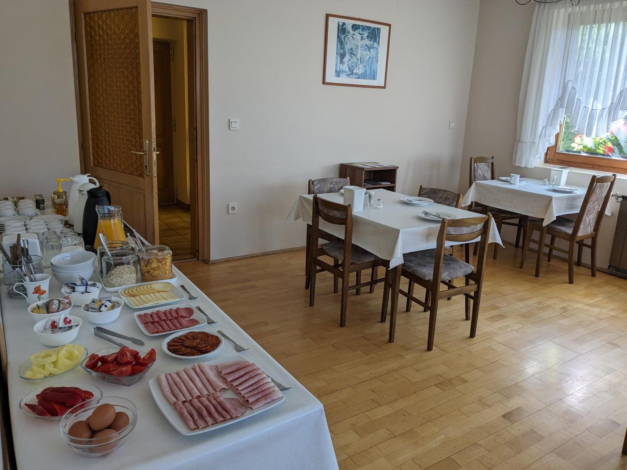 Gruendner Vendeghaz Panzió Siófok Kültér fotó